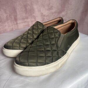 A New Day Womens Dark Green Slip On Loafers Satin Cushion Look Shoes Size 6